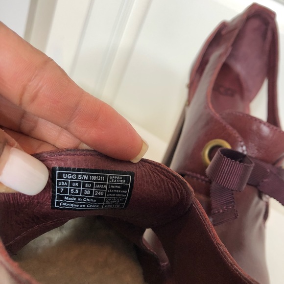 Ugg Celestina high heel clog / bootie - Picture 8 of 8